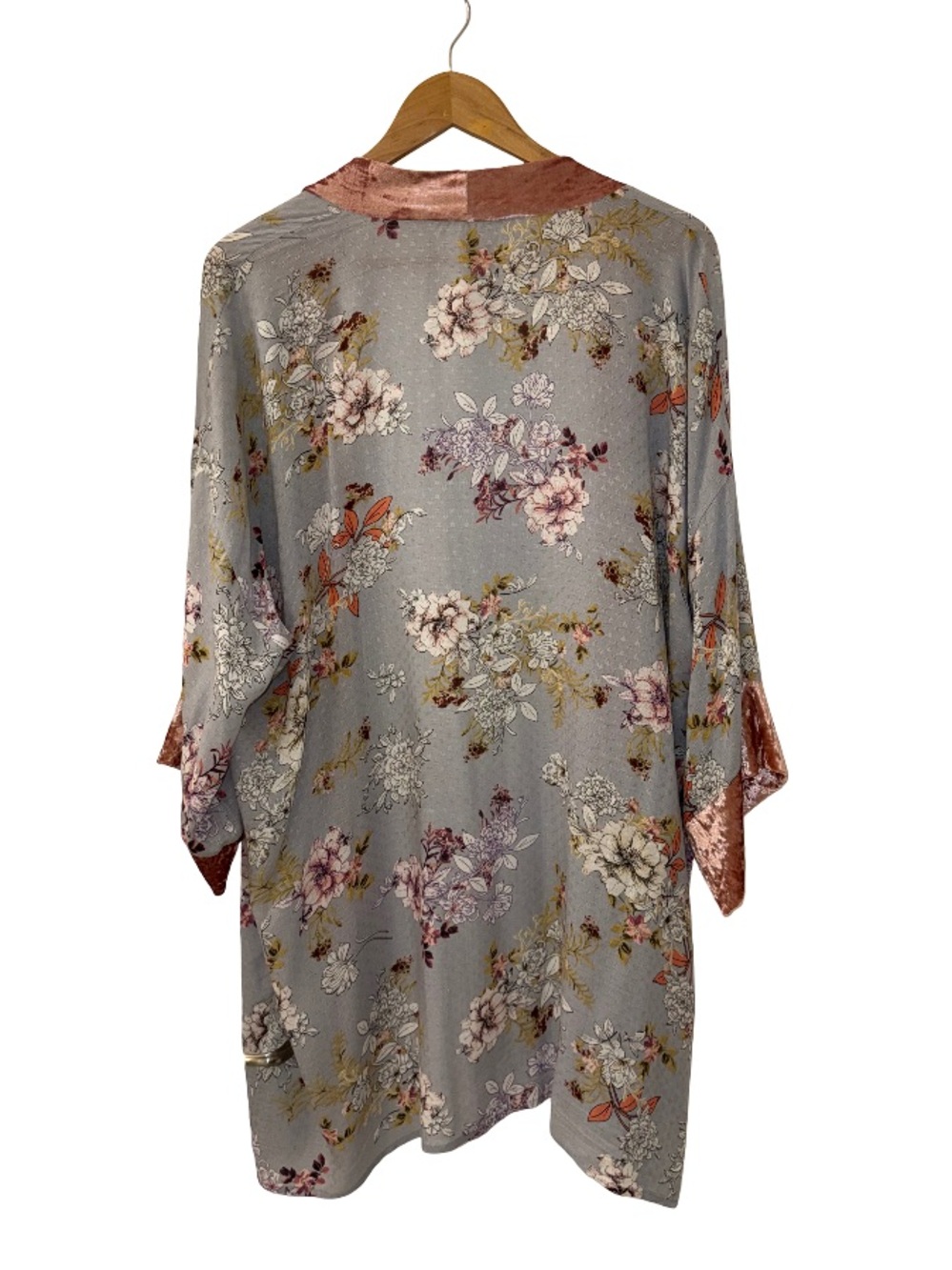 Floral Open-Front Kimono in Gray and Dusty Rose - Picture 3 of 7